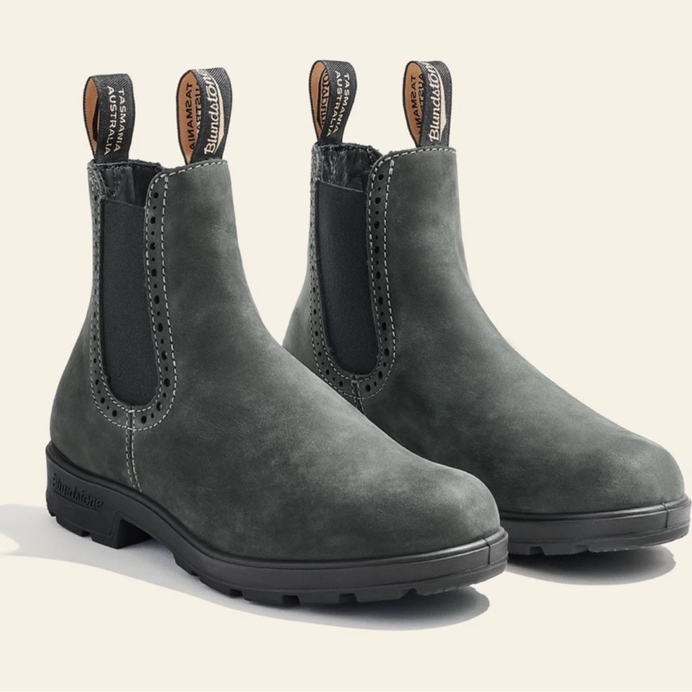Blundstone 1630 Women’s Chelsea Ankle Leather Boots 6.5